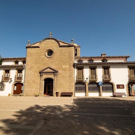 Santuari De La Salut De Sant Felíu de Pallarols Exteriör bild