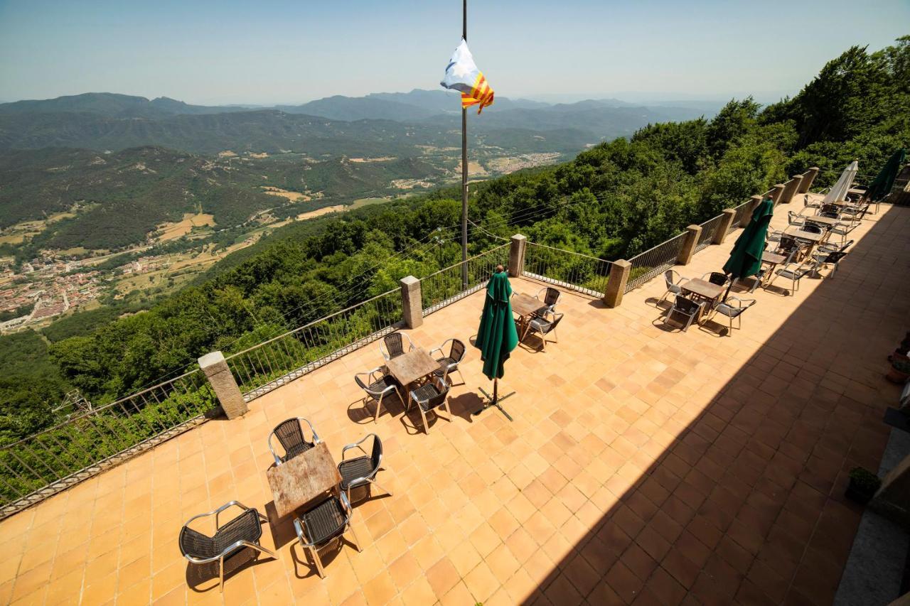 Santuari De La Salut De Sant Felíu de Pallarols Exteriör bild