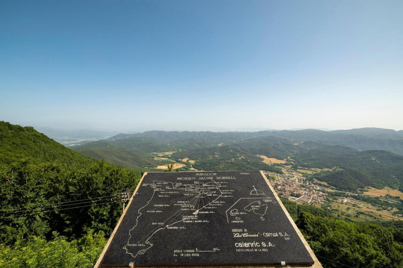 Santuari De La Salut De Sant Felíu de Pallarols Exteriör bild