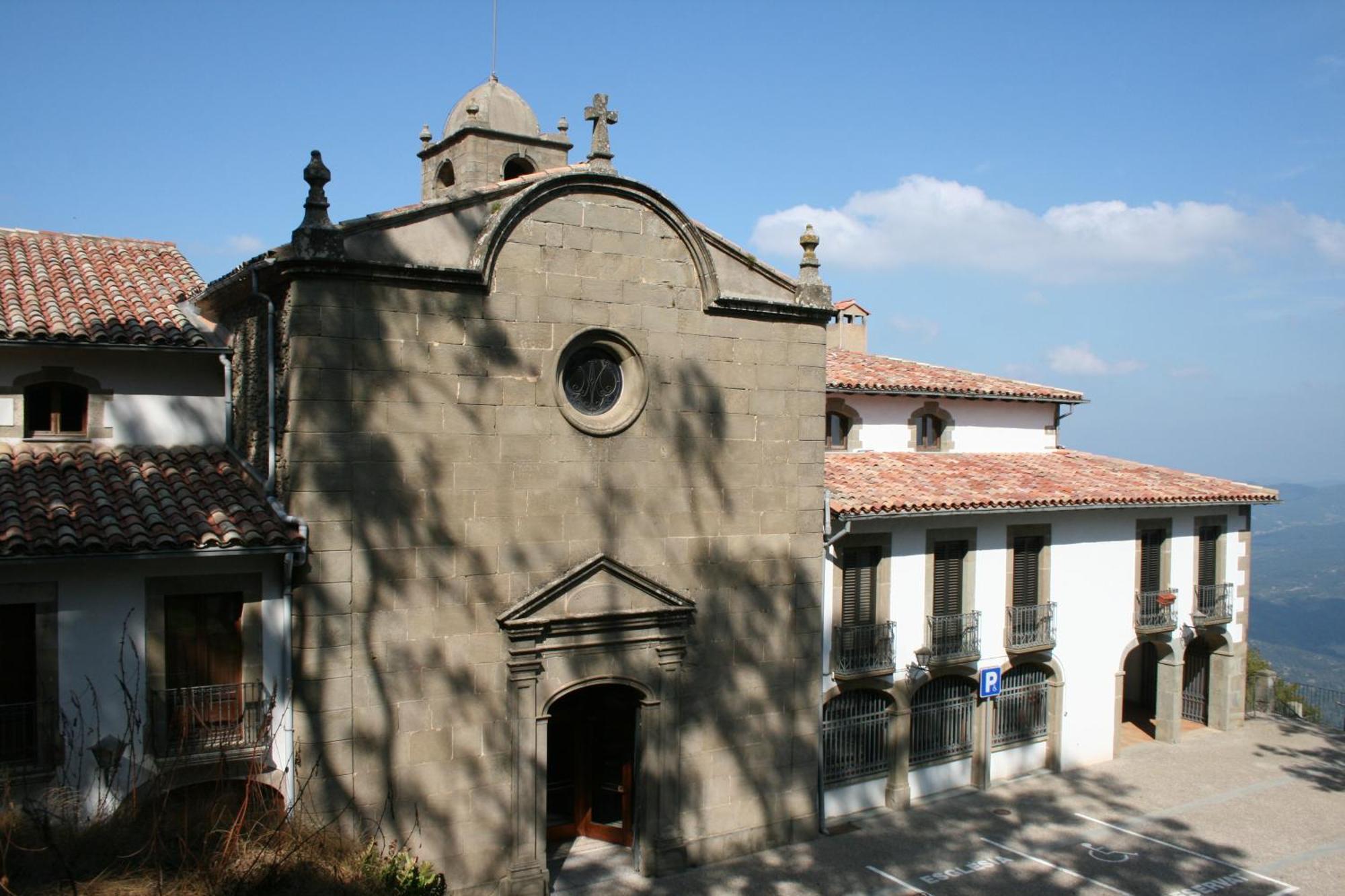 Santuari De La Salut De Sant Felíu de Pallarols Exteriör bild